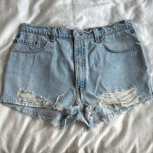 LEVIS Denim Distressed Women Shorts